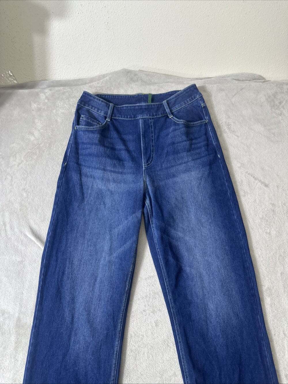 Halara Women’s Size M Regular Medium Wash Stretch Straight Leg Denim Jeans - Picture 3 of 8